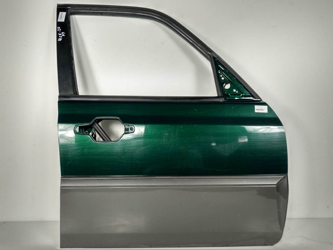 PUERTA DELANTERA DERECHA - HYUNDAI - TERRACAN (HP)