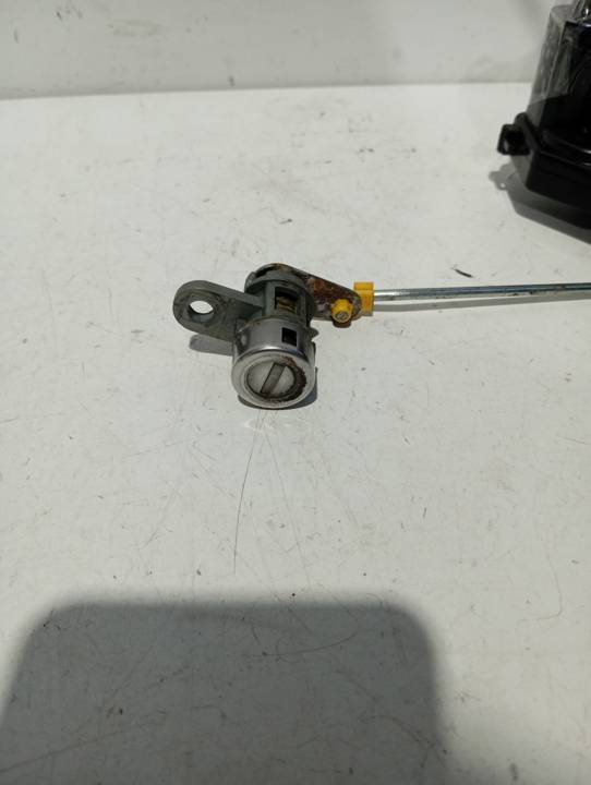 CERRADURA PUERTA DELANTERA DERECHA