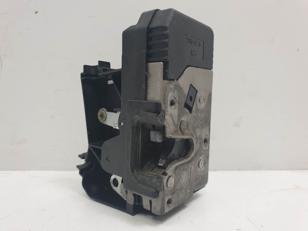 CERRADURA PUERTA DELANTERA DERECHA - 8200008261 - OPEL - VIVARO