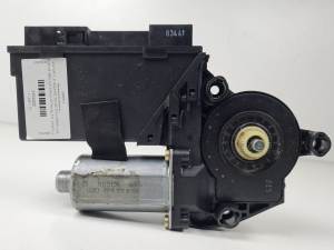 MOTOR ELEVALUNAS DELANTERO DERECHO 4E1959802 AUDI A8 (4E2) Autodesguaces Alicante