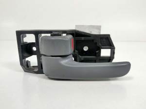 MANETA INTERIOR TRASERA IZQUIERDA TOYOTA RAV 4 (A2) Autodesguaces Alicante