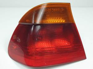 PILOTO TRASERO IZQUIERDO 63218383099 BMW SERIE 3 BERLINA (E46) Autodesguaces Alicante