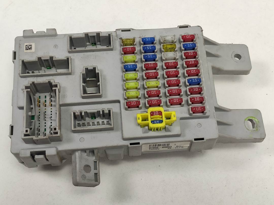 CAJA RELES / FUSIBLES - 919504H053 - HYUNDAI - H1