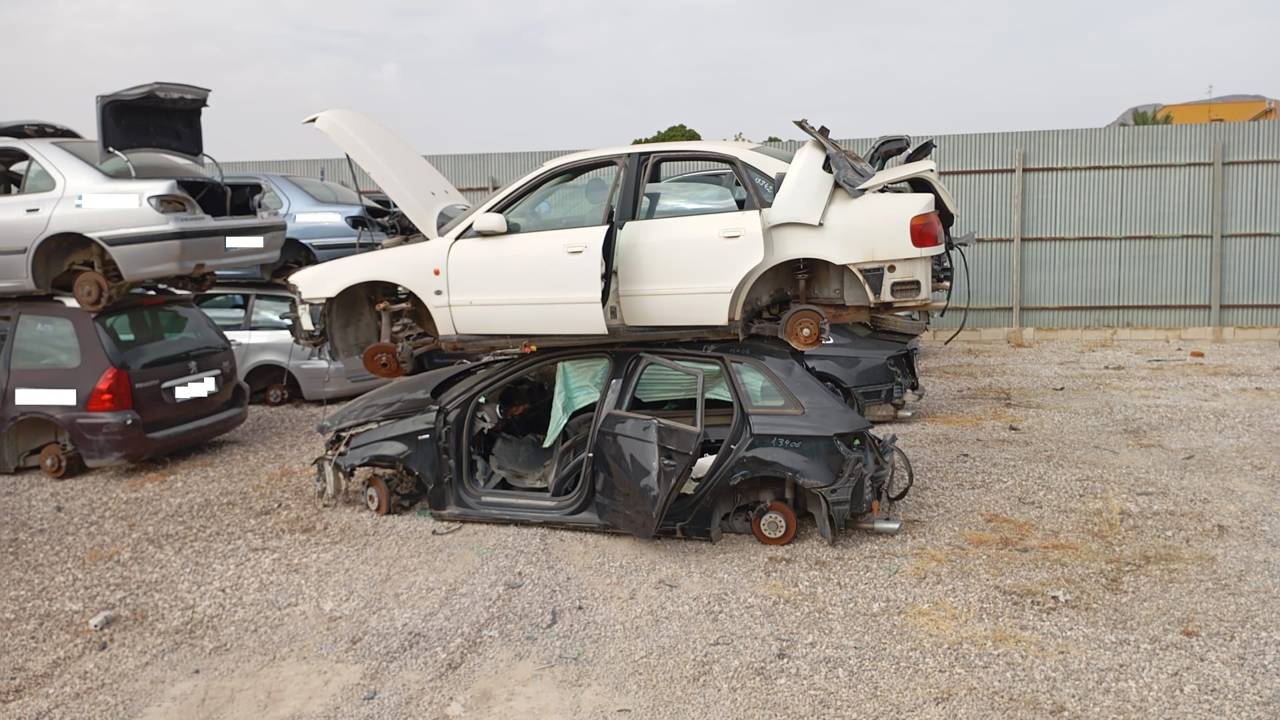 Imagen del vehículo AUDI A4 AVANT (B5)