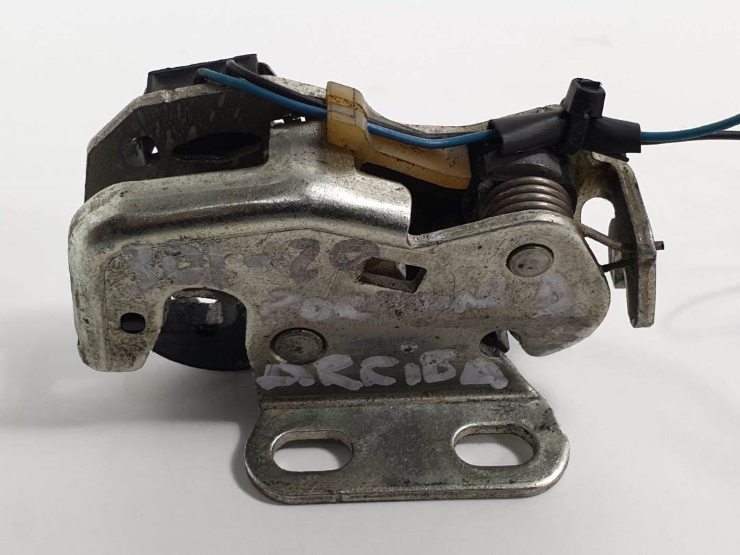 CERRADURA MALETERO / PORTON - A6397400635 - MERCEDES - VITO CAJA CERRADA 6.03 ->