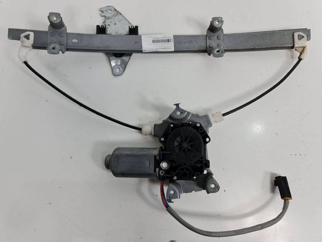 ELEVALUNAS DELANTERO DERECHO - 400438B - NISSAN - PRIMERA BERLINA (P11)