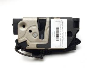 CERRADURA PUERTA DELANTERA DERECHA BM5AA21812BG FORD FOCUS LIM. Autodesguaces Alicante