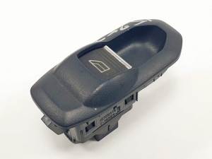 MANDO ELEVALUNAS TRASERO IZQUIERDO F1ET14529AA FORD GRAND C-MAX (CB7) Autodesguaces Alicante