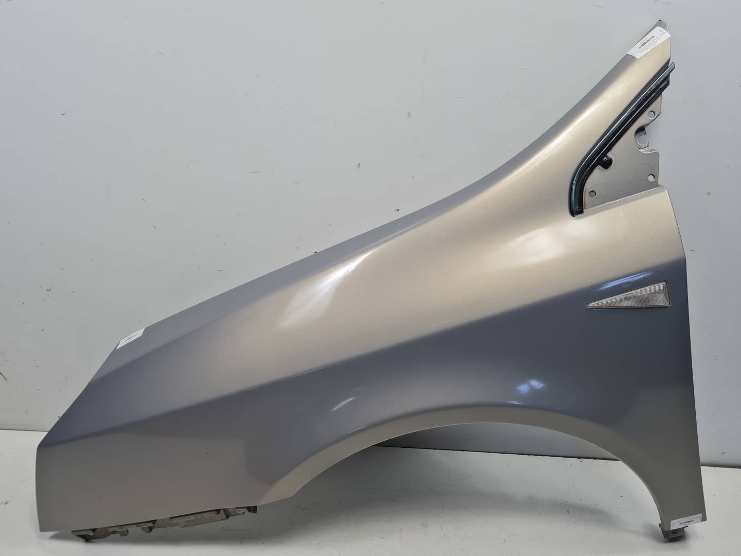 ALETA DELANTERA IZQUIERDA - RENAULT - VEL SATIS (BJ0)