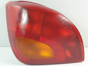 PILOTO TRASERO IZQUIERDO 96FG13N004BB FORD FIESTA BERLINA Autodesguaces Alicante