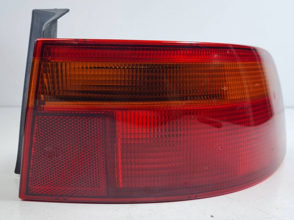 PILOTO TRASERO DERECHO 236242R HONDA ACCORD BERLINA (CC/CE) Autodesguaces Alicante