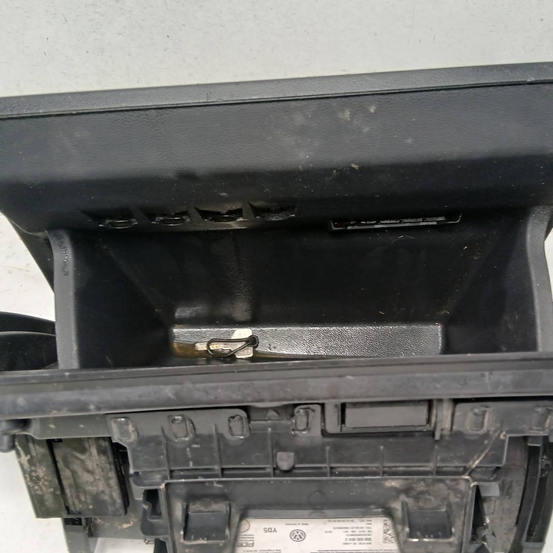 Foto 4 de Guantera Volkswagen Polo (aw) (2019)