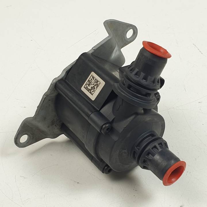 BOMBA AGUA 8511748 BMW SERIE X5 (F15) Autodesguaces Alicante