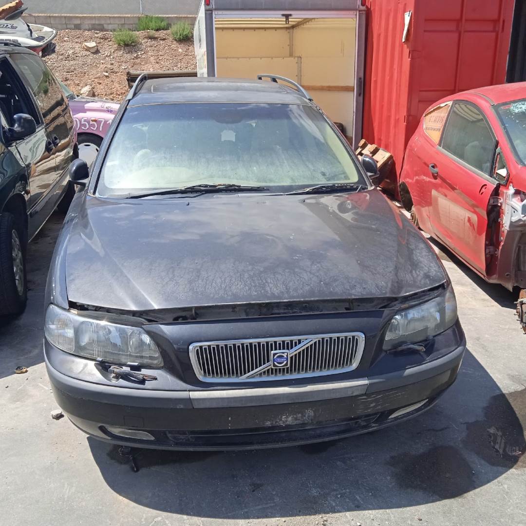 VOLVO V70 FAMILIAR (2000 - 2009)
