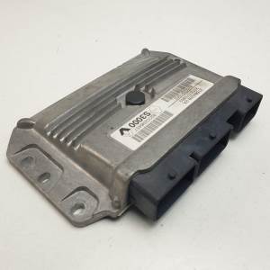 CENTRALITA MOTOR UCE 215842882A RENAULT MEGANE II BERLINA 5P Autodesguaces Alicante