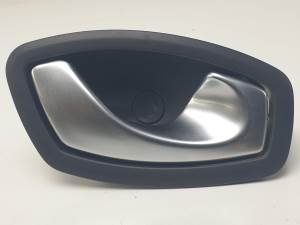 MANETA INTERIOR TRASERA DERECHA 826720001R RENAULT SCENIC III (JZ) Autodesguaces Alicante