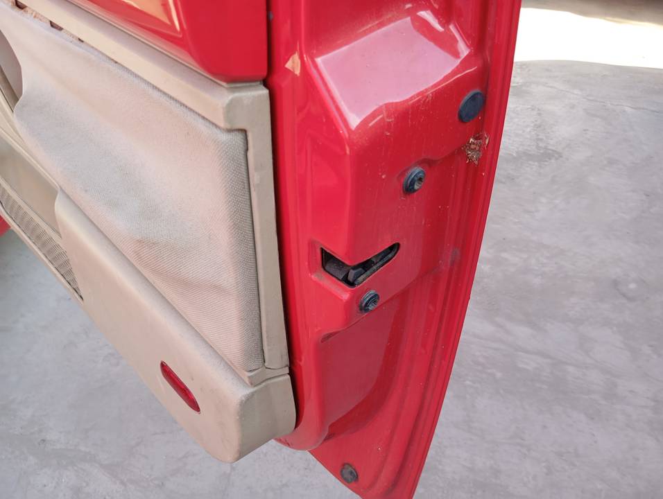 CERRADURA PUERTA DELANTERA DERECHA