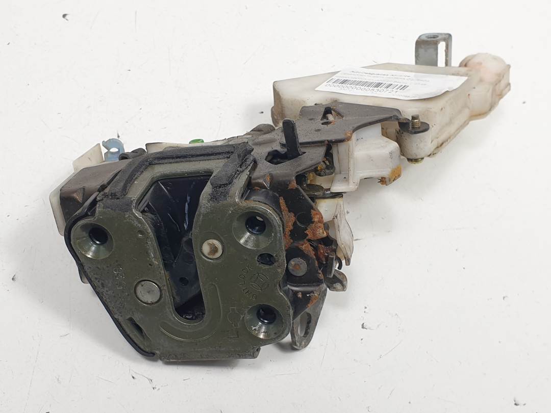 CERRADURA PUERTA TRASERA IZQUIERDA - 8255379907 - NISSAN - MAXIMA QX (A32)