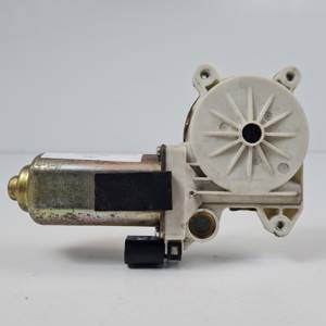 MOTOR ELEVALUNAS DELANTERO DERECHO 119145103 FORD FOCUS BERLINA (CAK) Autodesguaces Alicante