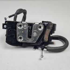 CERRADURA PUERTA DELANTERA DERECHA 813203U010 KIA SPORTAGE (SL) Autodesguaces Alicante