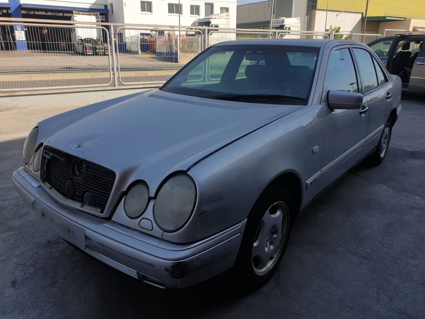 MERCEDES CLASE E (W210) BERLINA (1995 - 2002)