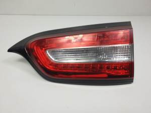 PILOTO TRASERO DERECHO INTERIOR 68102920AC JEEP CHEROKEE (KL) Autodesguaces Alicante