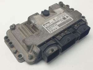 CENTRALITA MOTOR UCE 0261208839 PEUGEOT 206 CC Autodesguaces Alicante