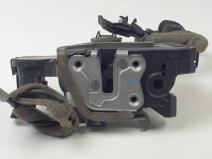 CERRADURA PUERTA DELANTERA IZQUIERDA 805034935R RENAULT CAPTUR II Autodesguaces Alicante