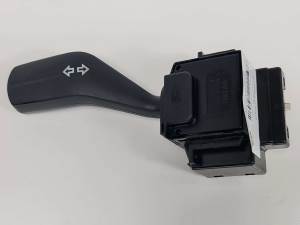 MANDO INTERMITENTES 4M5T13335AD FORD FOCUS TURNIER (CB4) Autodesguaces Alicante
