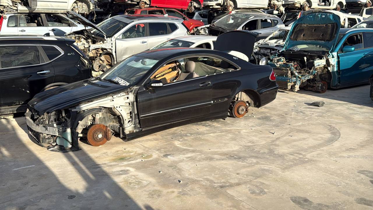 Imagen del vehículo MERCEDES-BENZ CLASE CLK (W209) COUPE
