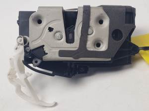 CERRADURA PUERTA TRASERA DERECHA BM5AA26412AH FORD FOCUS LIM. Autodesguaces Alicante