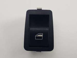 MANDO ELEVALUNAS TRASERO IZQUIERDO 6902174 BMW SERIE 3 BERLINA (E46) Autodesguaces Alicante