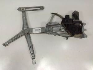 ELEVALUNAS DELANTERO DERECHO 90521882 OPEL ASTRA G BERLINA Autodesguaces Alicante