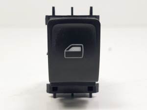 MANDO ELEVALUNAS TRASERO DERECHO 5G0959855A SEAT LEON (5F1) Autodesguaces Alicante