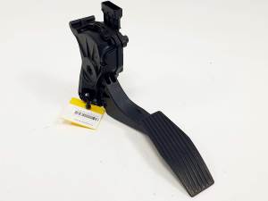 POTENCIOMETRO PEDAL 13252702 OPEL ASTRA J SPORTS TOURER Autodesguaces Alicante