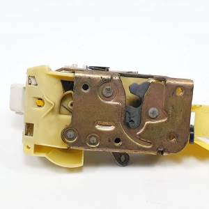 CERRADURA PUERTA DELANTERA DERECHA FORD FOCUS BERLINA (CAK) Autodesguaces Alicante