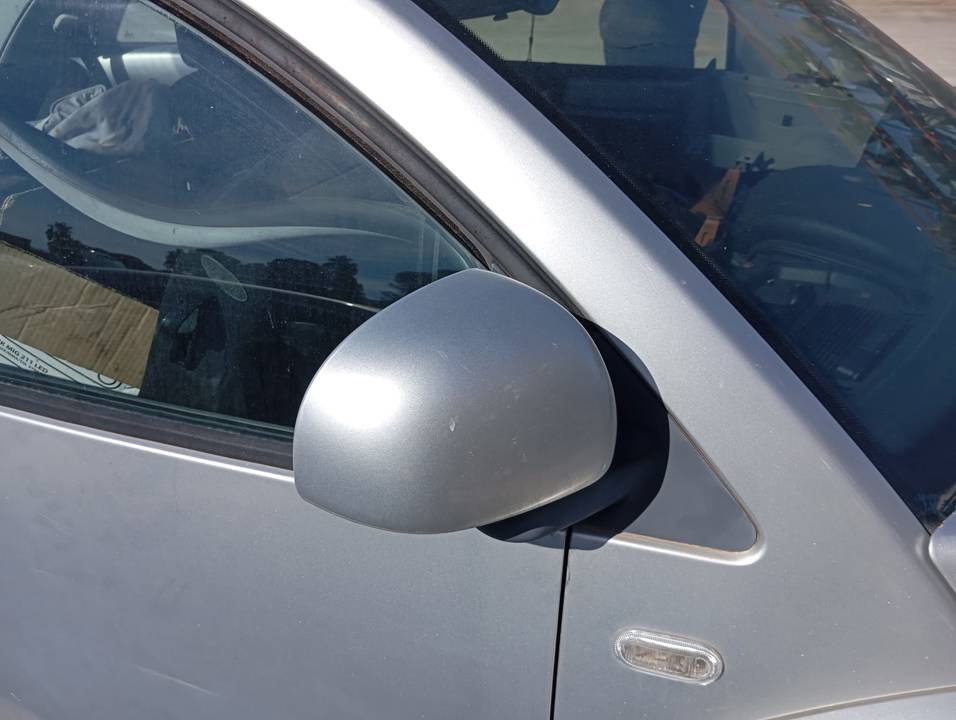 RETROVISOR DERECHO