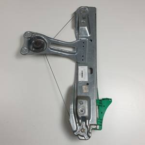 ELEVALUNAS TRASERO DERECHO 13260132 OPEL ASTRA J LIM. Autodesguaces Alicante