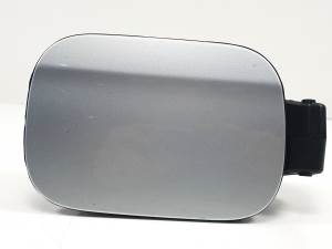 TAPA EXTERIOR COMBUSTIBLE 1K9809857 VOLKSWAGEN GOLF VI (5K1) Autodesguaces Alicante