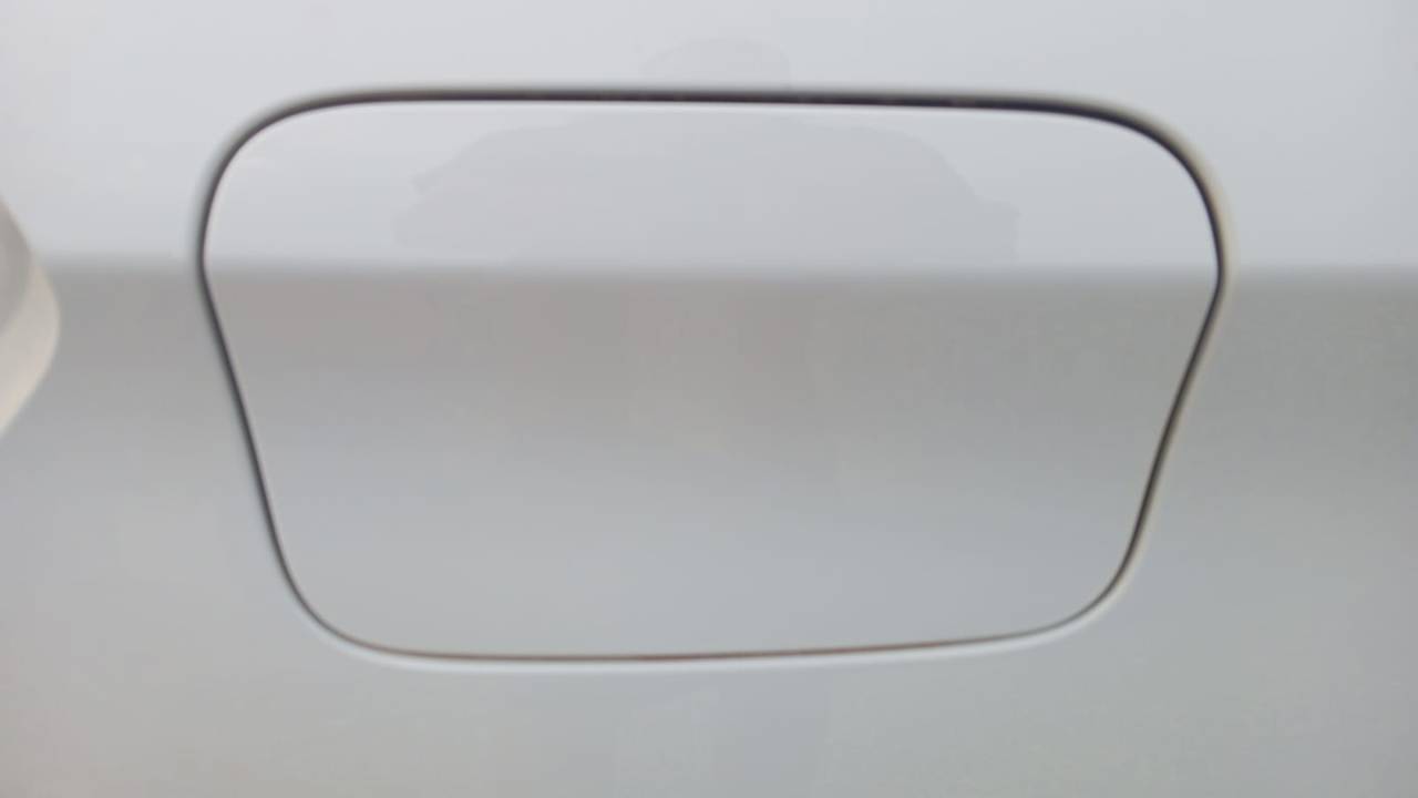 TAPA EXTERIOR COMBUSTIBLE