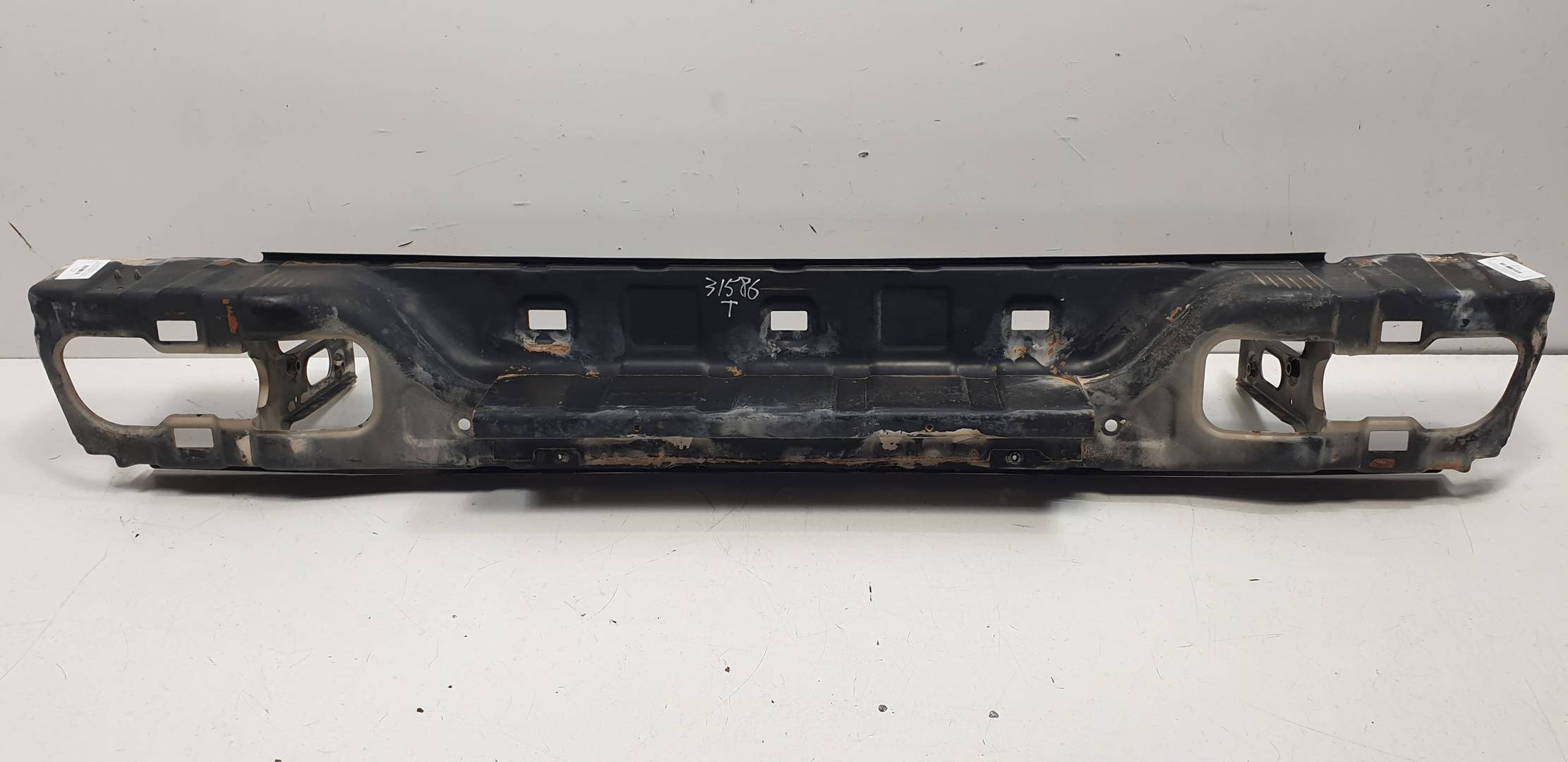REFUERZO PARAGOLPES TRASERO - NISSAN - TERRANO/TERRANO.II (R20)