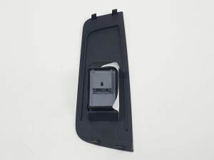 MANDO ELEVALUNAS TRASERO IZQUIERDO 460959855 AUDI A1 (8X) Autodesguaces Alicante