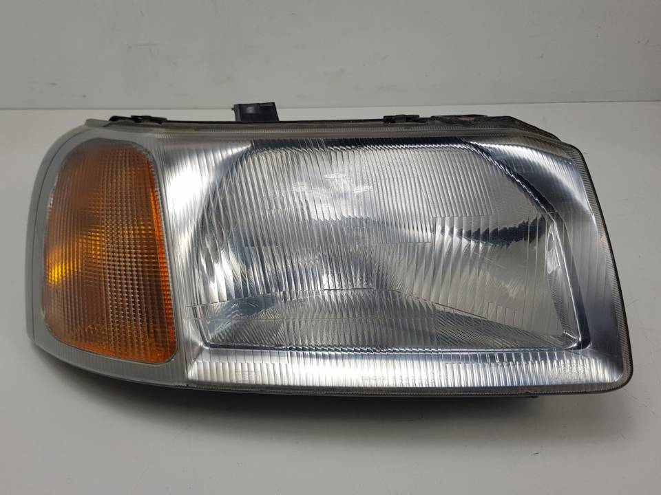 FARO DERECHO 88203322 LAND ROVER FREELANDER (LN) Autodesguaces Alicante