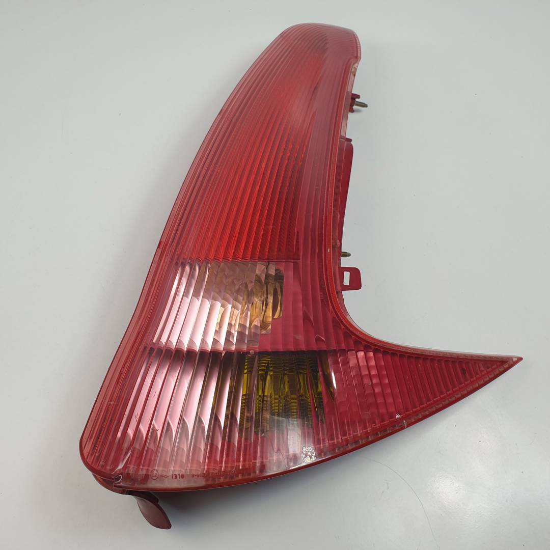 PILOTO TRASERO DERECHO - PEUGEOT - 206 SW