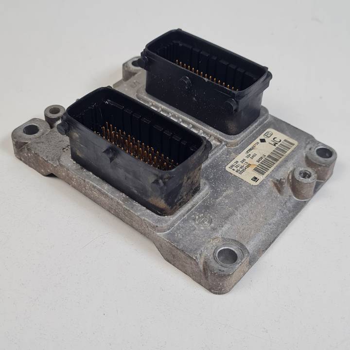 CENTRALITA MOTOR UCE 55354328 OPEL TIGRA TWIN TOP Autodesguaces Alicante