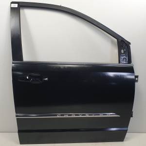 PUERTA DELANTERA DERECHA CHRYSLER GRAND VOYAGER Autodesguaces Alicante