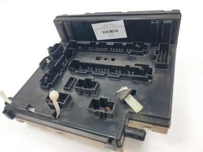 CAJA RELES / FUSIBLES 97AG14A073DB FORD ESCORT BERLINA/TURNIER Autodesguaces Alicante