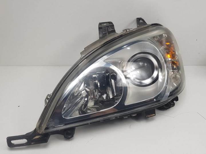 FARO IZQUIERDO 1638200749 MERCEDES CLASE M (W163) Autodesguaces Alicante