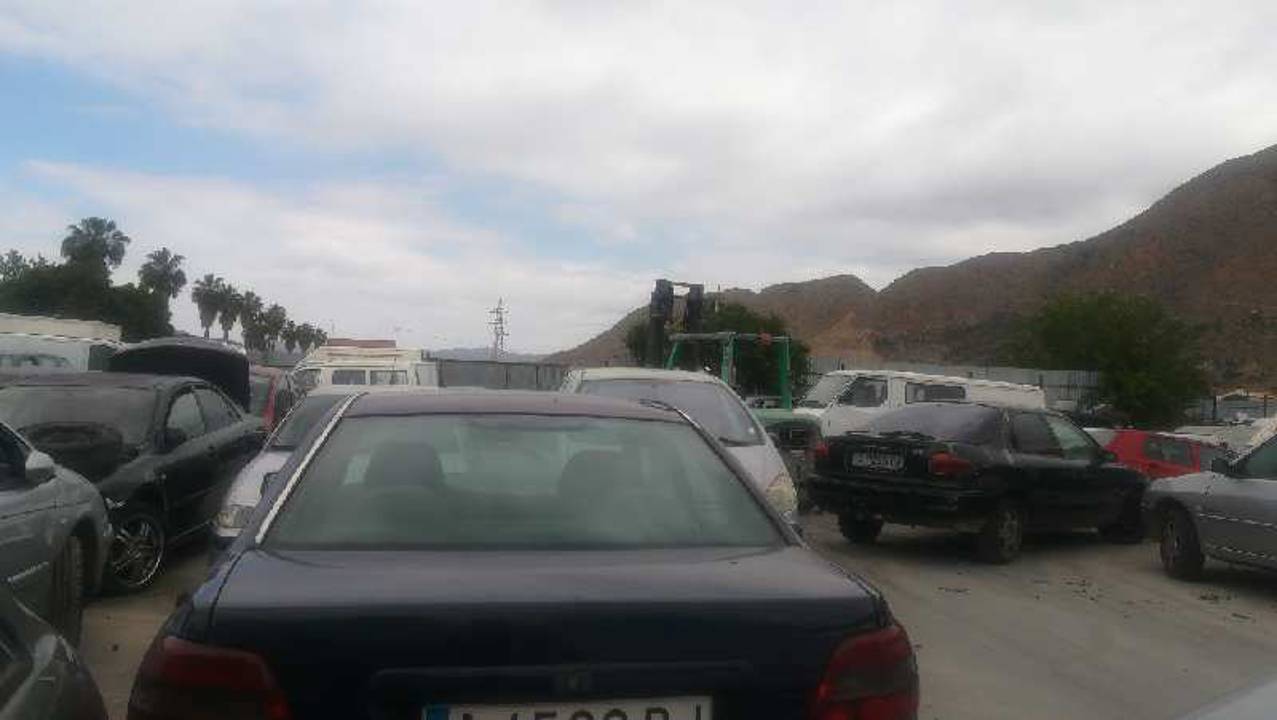 Imagen del vehículo VOLVO S40 BERLINA