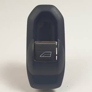 MANDO ELEVALUNAS TRASERO DERECHO AM5T14529AA FORD GRAND C-MAX (CB7) Autodesguaces Alicante